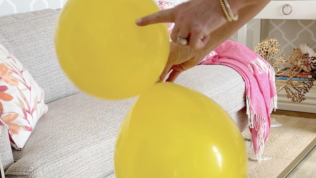 7 Sneaky Tricks for Fabulous Balloon Displays